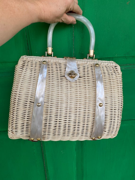 Vintage 1950/60s Vintage Wicker and Lucite Handbag