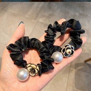 Elastic Rope Camellia Flower Pearl Hair Ties Hair Scrunchies Ponytail Holder image 3