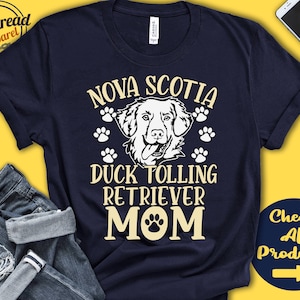 Mãe de Duck Tolling Retriever da Nova Escócia | Camiseta Toller | Presente | Mamãe | Nova dona de cachorro | Dona de cachorro | Amante | Raça | Camiseta com capuz | A3367