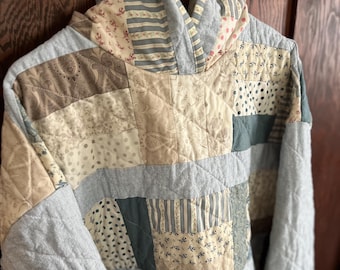 Felpa con cappuccio trapuntata blu polvere fatta a mano per adulti