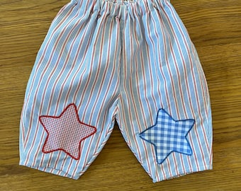 Pantalones Star Barrel Talla 9-12 meses – Pantalones de bebé hechos a mano – Pantalones infantiles a rayas rojas, blancas y azules