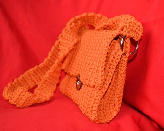 Sac à main pour femme avec bandoulière. Sac fait main au crochet. Bandoulière fabriquée à la main. Sac à main orange. Pochette seau à crochets, pochette, étui.