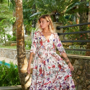 Midi-jurk met laagjes, Birds of Paradise-stof