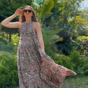 Women&#39;s Tiered Dress - Floral  Dress