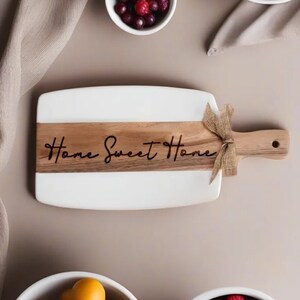 Home Sweet Home cutting Board, Personalized Cutting Board, Engraved Housewarming Gift, Realtor Gift, Real Estate Gift, Client Gift