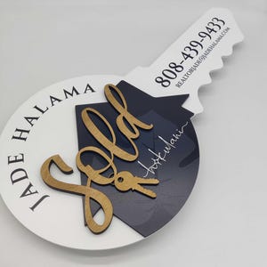 Sold Sign, 3D Realtor Key Sign, Closing Photo Prop, Wood Key Sign for Realtors, Realtor Gift, Custom Sign, Sign Custom