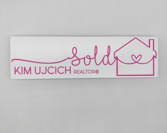 Znak „Sprzedane” dla agenta nieruchomości, który może być używany jako rekwizyt podczas zamykania transakcji, Znak „Sprzedane nieruchomości”, Personalizowany grawerowany znak „Sprzedane”, Znak „Sprzedane przez”