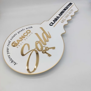 Letrero de venta con espejo dorado, cierre de agente inmobiliario personalizado en 3D, letrero personalizado como regalo de cierre para agentes inmobiliarios, clave de venta de bienes raíces