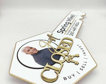 Just Closed Sign with Photo, 3D Closing Custom, Giant Key, Closing Gift for Realtor, Real Estate Custom Key, Acrylic Words