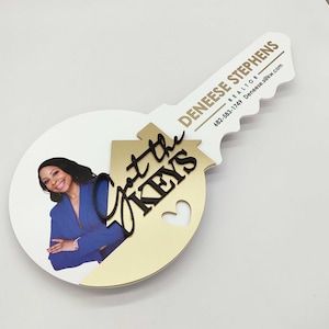Photo Key Sign, Realtor Key Sign, Closing Photo Prop, Modern Key Sign for Realtors, Realtor Gift, Custom Sign, Got The Keys Sign