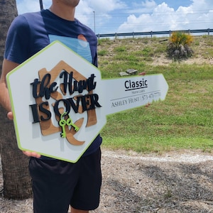 The Hunt is Over Sign, 3D Key Sold Sign, Closing Photo Prop, Wood House, Key Sign for Realtors, Realtor Gift, Closing Sign, Sold Sign