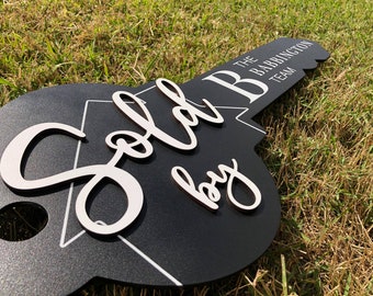 Sold Key Sign with House Outline, 3D Realtor Closing Sign, Closing Prop for Realtor, Realtor Gift, Realtor Marketing, Wooden Sold Sign