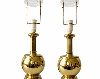 Coppia di lampade da tavolo vintage ABO Randers in ottone a forma di bolla, stile danese Mid-Century anni '70.