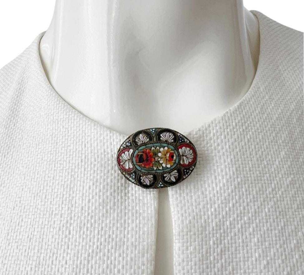 Broche Ancienne Micro-mosaïque Italie 1900-1920 - 3 Roses En Tesselles De Verre - Laiton Doré, Très Bon état