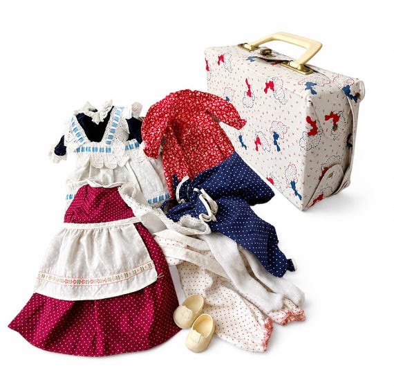 Vintage Hildegard Krahmer Kuck in Die Welt Doll With Suitcase and