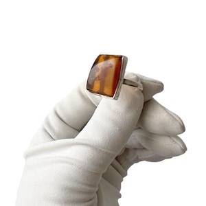 Vintage Baltic Amber Silver Ring, Natural Amber Cabochon, Sterling Silver.