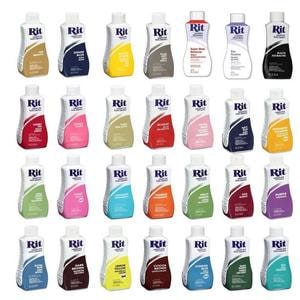 Könnte beinhalten: Eine Sammlung von 24 Rit-Farbflaschen in verschiedenen Farben, darunter Blau, Gelb, Grau, Weiß, Rot, Rosa, Türkis, Lila, Braun und Grün.
