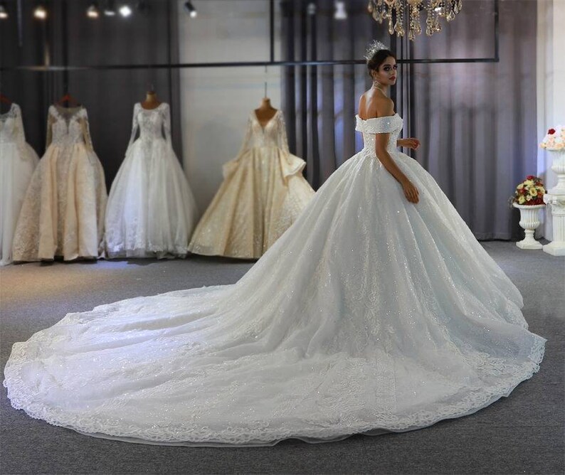 Princess ballgown wedding dress image 3