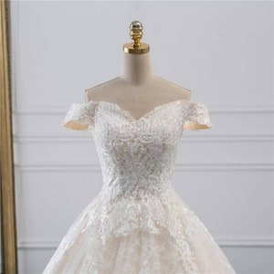 Stunning off Shoulder Lace Wedding Dress Long Train - Etsy