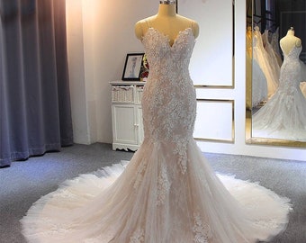 Gorgeous mermaid lace gown