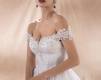 Beautiful Aline wedding gown