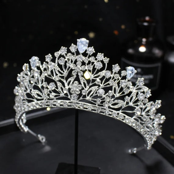 Silver Tiara, Wedding Bridal crown, Rhinestone Crystal Crown, Women Bridal Hair Jewelry, Wedding Reception Tiara, photography wedding