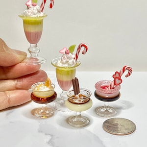 1:6 scale Eggnog Christmas beverage.  Christmas candy cane beverage cocktail for 12 inch size Blythe dolls or Byers size dolls.