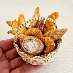 1:6 Scale Miniature Bread Basket for Blythe Style Dolls, Miniature ...