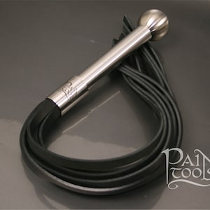 Leather Flogger TAURUS extrem S12