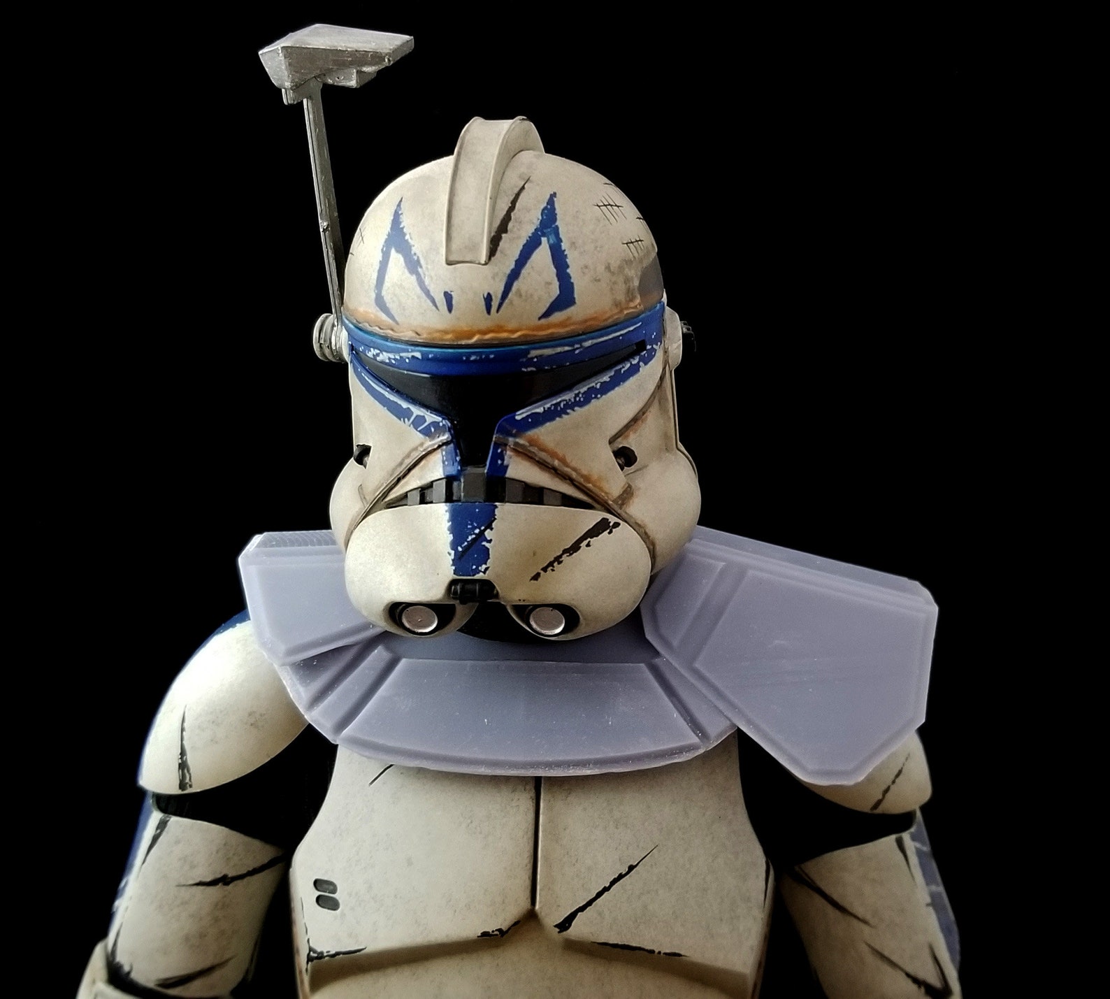 clone commander pauldron