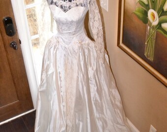 white 50s style wedding dress