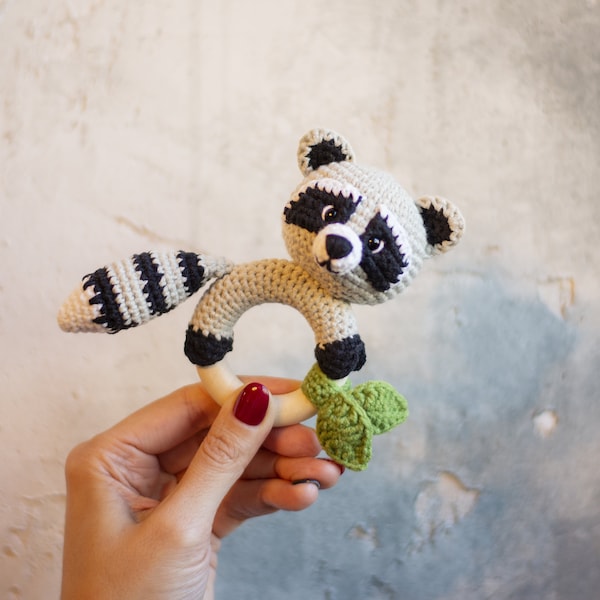 Raccoon baby rattle as a gift for forest baby shower, Woodland animal baby toy, Raccoon Owl Fox Deer crochet rattle