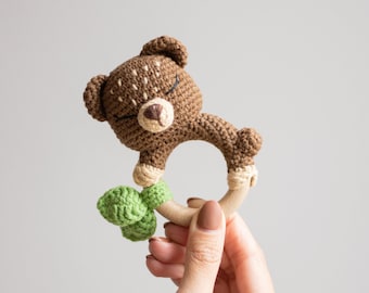 BEAR CROCHET RATTLE as gift for forest baby shower, Woodland animal baby toy, Postpartum baby gift for pregnant friend