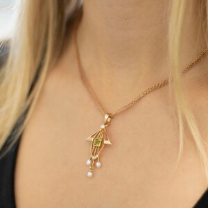 Extraordinary Art Nouveau pendant, Art Nouveau pendant with peridot, Art Nouveau pendant 585 gold with diamonds, pearls, vintage