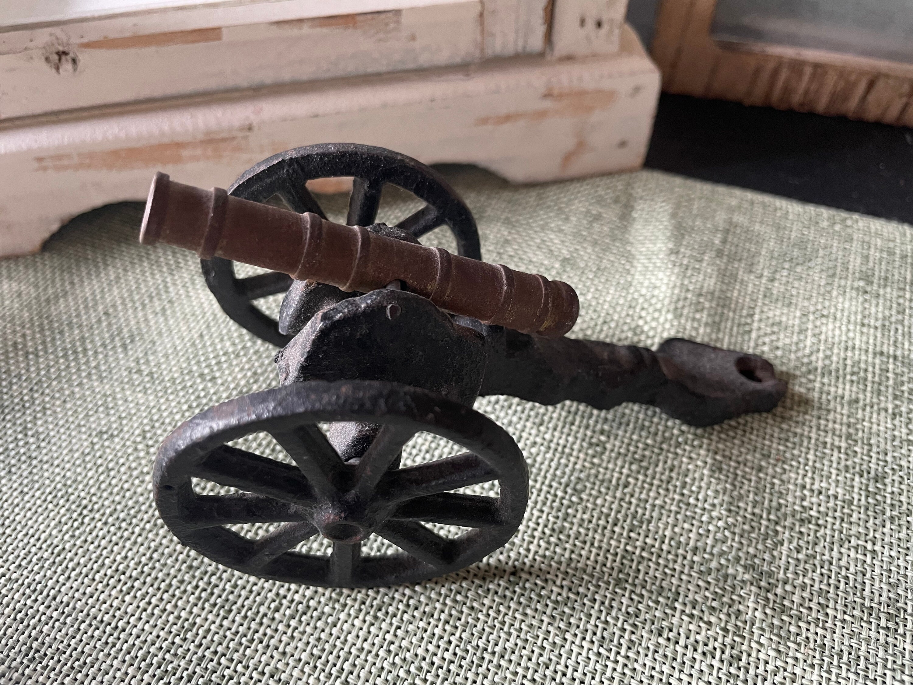 Army Rocket Cannon Missile Projectile Military Shooting Toy ~ 1950's &  1960's Old Vintage Variety and Dime Store Stock Merchandise