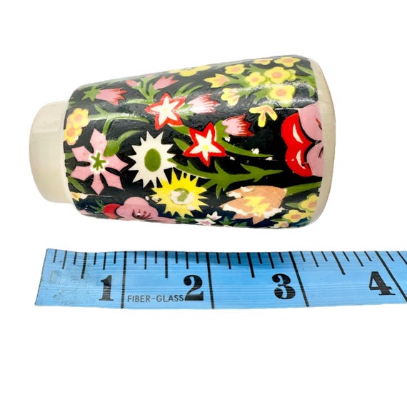 Vintage Design Ceramic Floral Salt and Pepper Shakers Black W