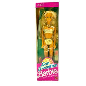 Sun Sensation Barbie Doll Dazzling Jewelry Real Lipstick Mattel 1991 New In Box