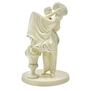 Lenox SWEPT AWAY Wedding Promises Collection Porcelain Figurine Bride and Groom