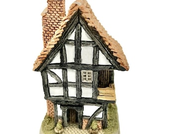 David Winter Cottages 1984 Spinners Cottage Vintage Excellent Handpainted