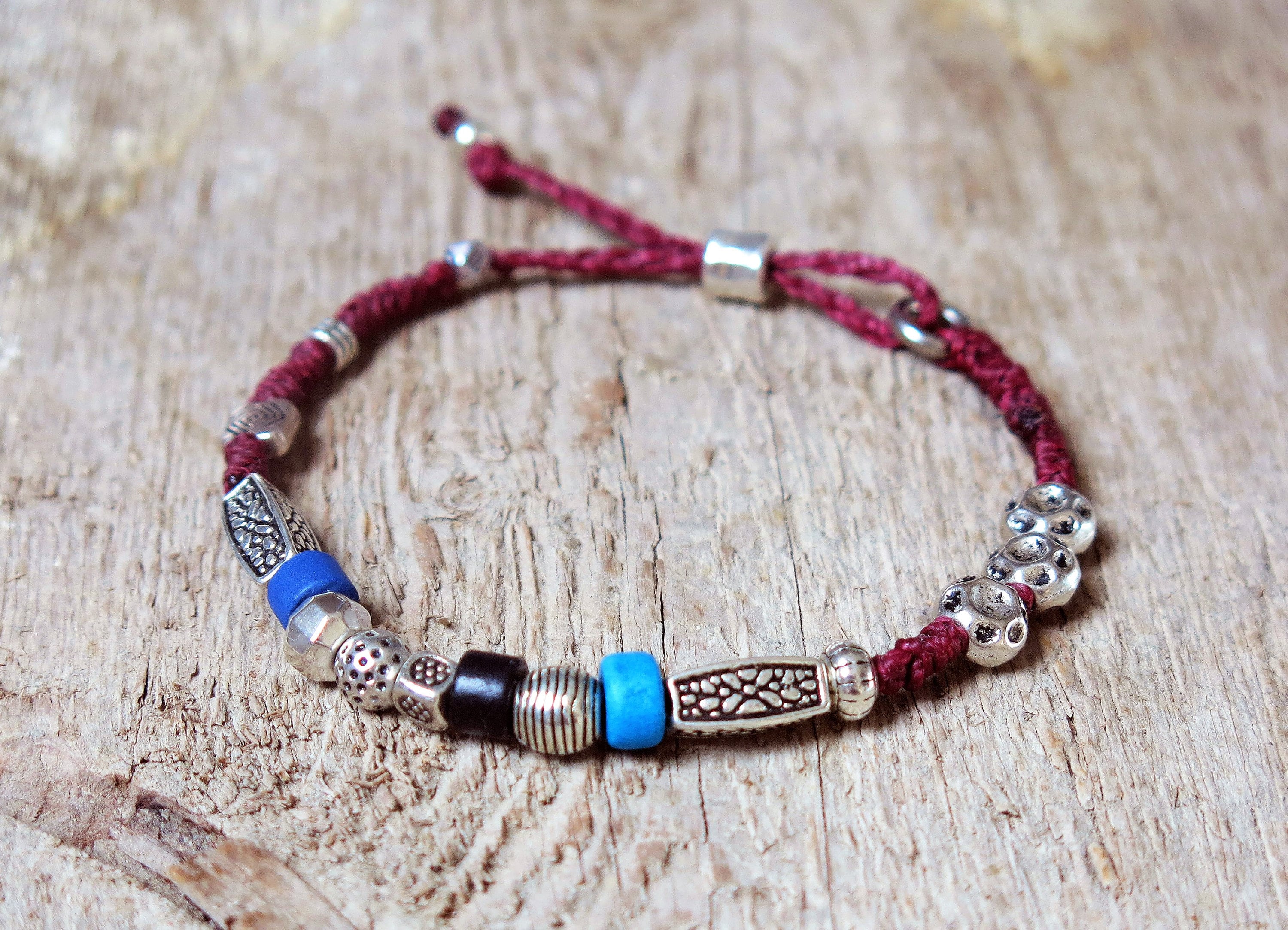 CORIA - Bohemian style knotted bracelet