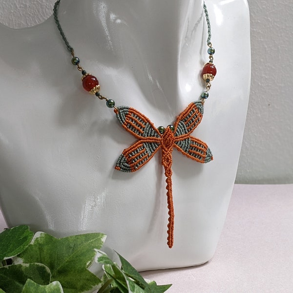 Micro Macrame Necklace "Dragonfly"