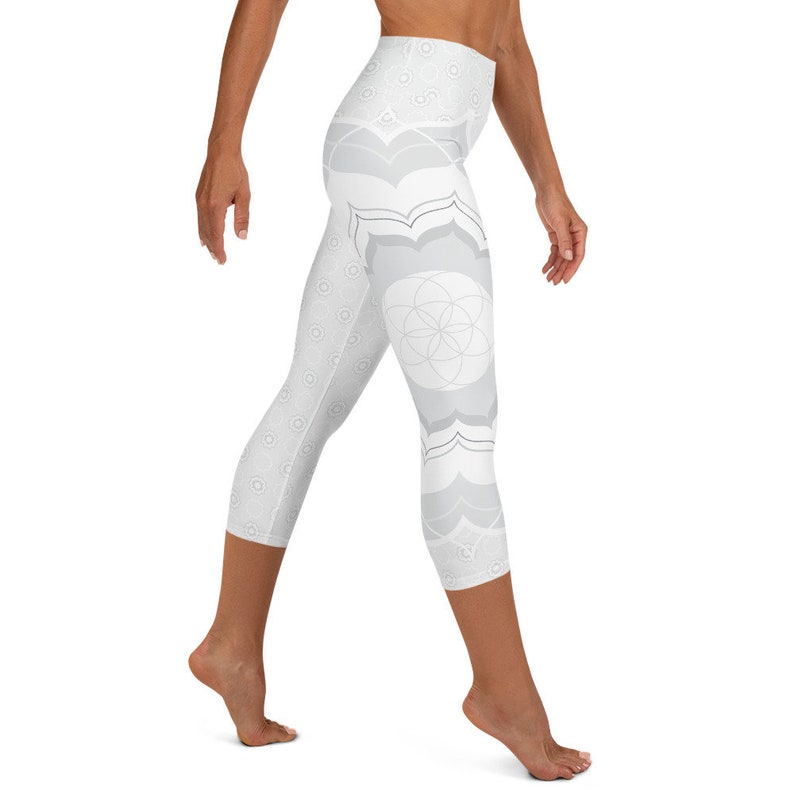 Kundalini Yoga Capri Leggings