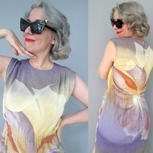 Vintage Japanese Romantic Pastel Midi Dress in Excellent Condition / Size Small or Medium