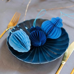 Decorazione di carta BLU/SET 3 pezzi/, decorazione natalizia, palla di carta, decorazione a nido d'ape, decorazione scandinava