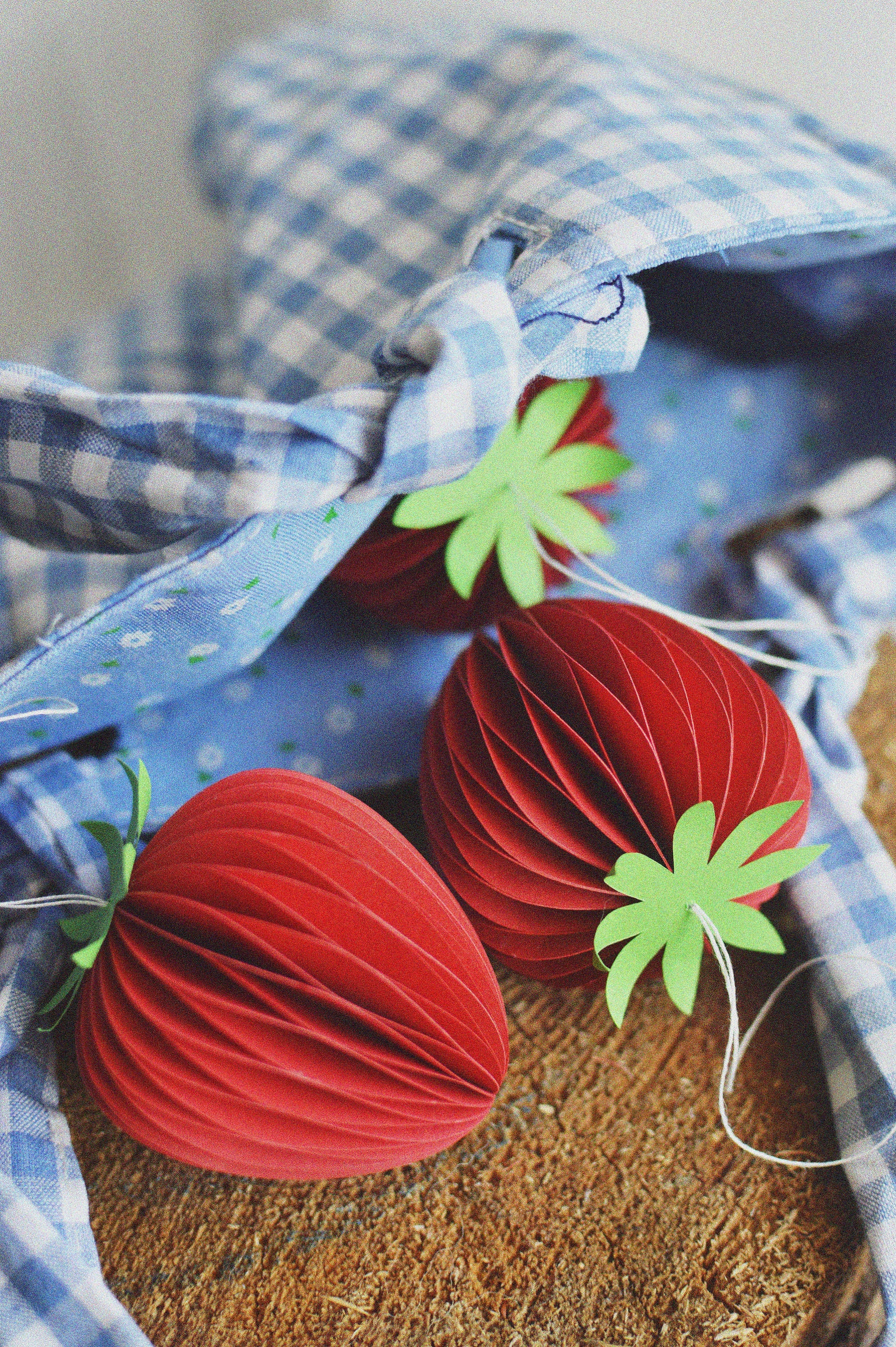 Paper Strawberry, Honeycomb Fruits, Paper Handmade Decoration, Scandi ...
