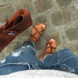 Handmade in Italy womens slave sandals in vintage cuir leather | Gianluca - L'artigiano del cuoio