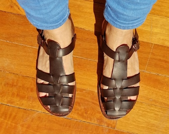 Dark brown flat sandals for women real leather Handmade in Italy | Gianluca - L'artigiano del cuoio