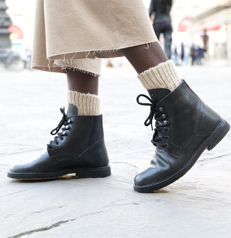 Women's black leather ankle boots with winter lining L'artigiano Florence image 1