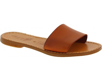 Women's leather slide sandals in tan leather handmade | Gianluca - L'artigiano del cuoio