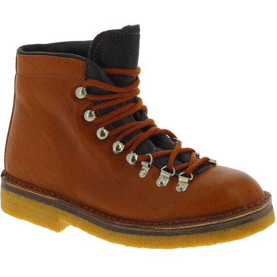 Women s Mountain Boot in Tan Leather With Crepe Sole L artigiano Florence Etsy